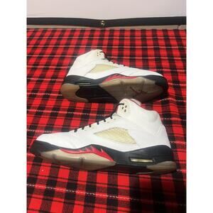 Jordan 5 fire red